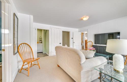 North Creek Apartment | Walk to Town and River Cozy North Creek Cottage
