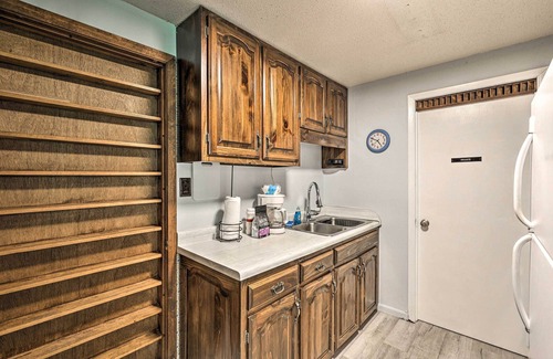 Roan Mountain Cabin | Walk to Trails: Creekside Roan Mountain Cabin