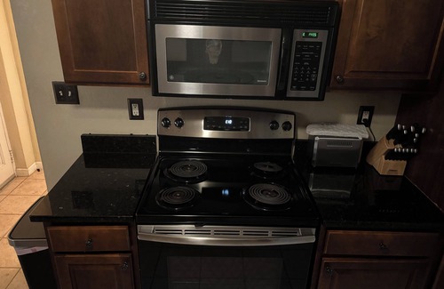 Athens Condo | Walk to UGA: 2-bedroom condo in fabulous Athens