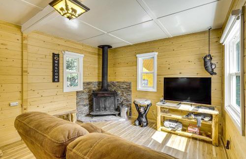 Green Valley Lake House | Walk to Water Cozy Cabin in Green Valley Lake!