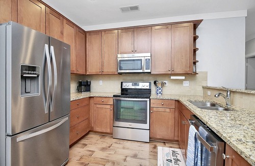 Davidson Condo | Walkable Davidson, Penthouse all on one level with no stairs
