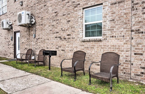 Galveston Apartment | Walkable Galveston Apartment w/Hot Tub Access