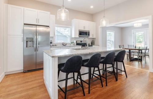 Parker House | Walkable Home in Village of West GVL!