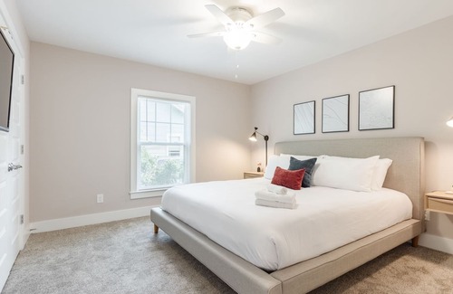 Parker House | Walkable Home in Village of West GVL!