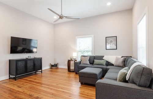 Parker House | Walkable Home in Village of West GVL!