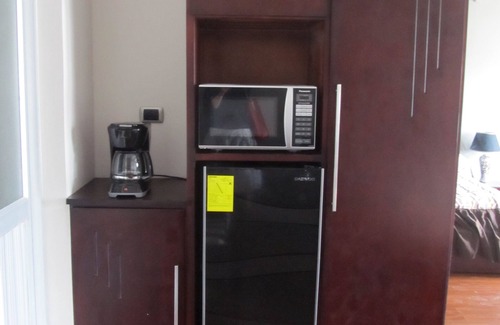 Cuenca Apartment | Walkable to Downtown, Stadium! Queen + Bunk Beds, Ground Floor + Terrace 2 Floor