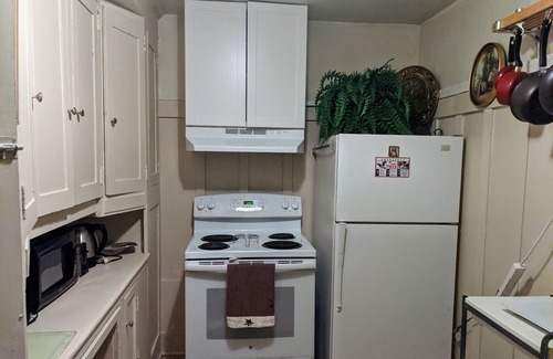 Queen Anne House | Walker's paradise, Safe, Quiet, charming,1Free Permited street parking infront.