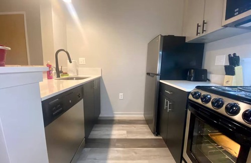 Midtown Apartment | ~Walking distance-DMC/Perfect for Monthly stay