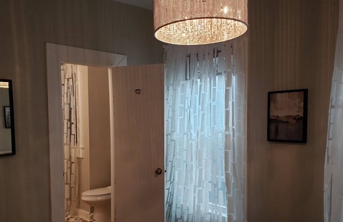 Windsor Park Apartment | Walking distance to Mass Ave.