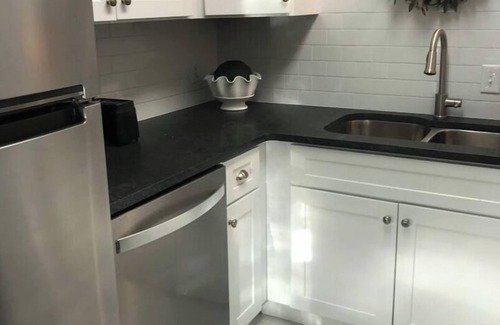 Franklin Apartment | Walking distance to Downtown Franklin-Stylish
