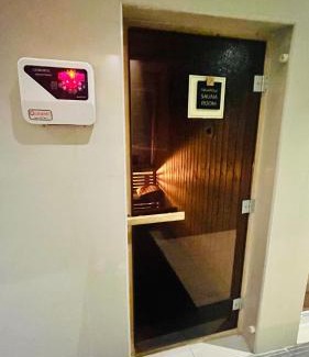 Ghantoot Apartment | Walking distance to dubai mall Burj Khalifa view and fountain view 3BR