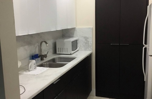 Hialeah House | Walking distance to Hialeah hospital and súper markets Pretty much anything you