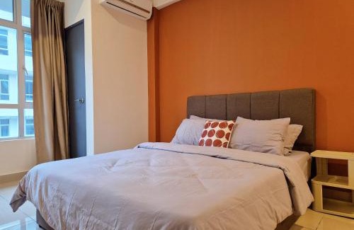 Tebrau Apartment | Walking Distance to Mount Austin - 6 pax Newly Renovated