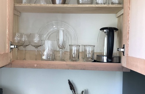 Vashon Island Apartment | Walking Distance to the town of Vashon, fireplace, patio, bbq.