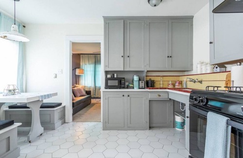 Bonita House | Walking distance to ULV & the Fairplex