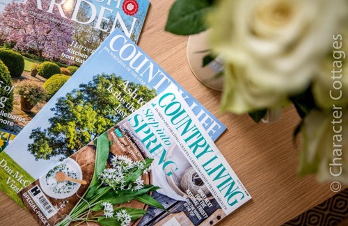 Burford House | Wall Cottage