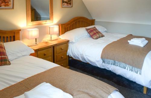 Dornoch House | Wallace House