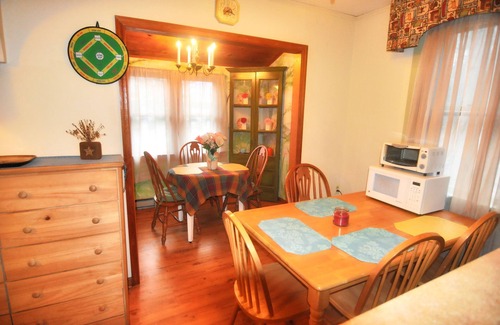 Hawley Cabin | WALLENPAUPACK LAKEFRONT CABIN, AMAZING SUNSETS, SEASONAL DOCK, PRIVATE SETTING