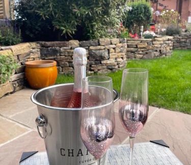 Ainley Top House | Wallnook Cottage Lindley Gem
