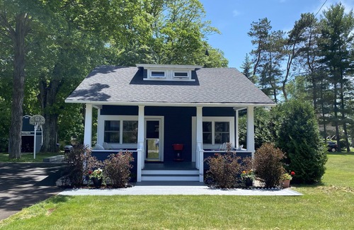 Walloon Lake Cottage | Walloon Lake Cottage; Minutes Walk to Water & The Village