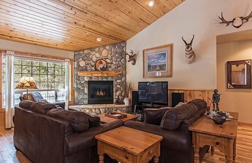 Sunriver House | Wallowa With Western Charm