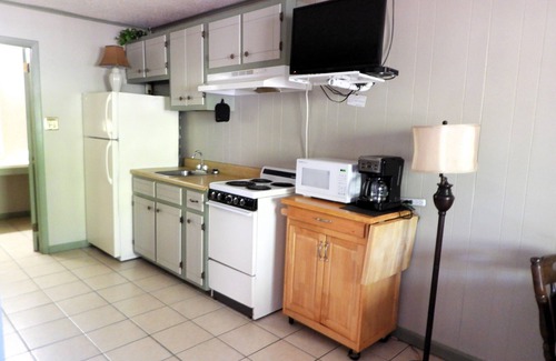 Royal Cabin | Walnut 25 Kitchenette n