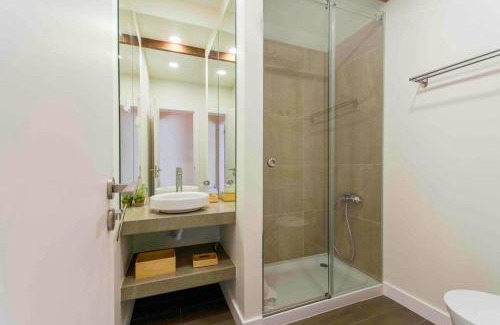 Varzea de Sintra House | Walnut Cottage - Cosiness between hills and sea.