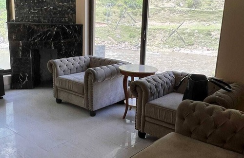 Kaghan Hotel | Walnut Cottage