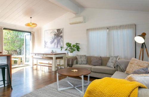 Taupo House | Walnut Cottage - Private Outdoor Spa Pool