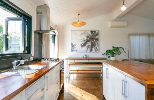 Taupo House | Walnut Cottage - Private Outdoor Spa Pool