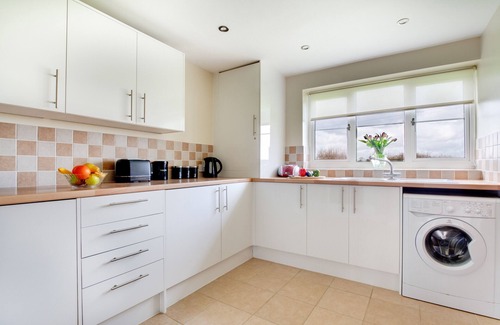 Selsted House | Walnut Cottage - Two Bedroom House, Sleeps 4
