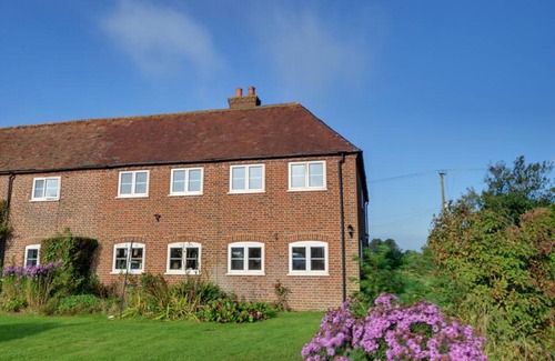Selsted House | Walnut Cottage - Two Bedroom House, Sleeps 4