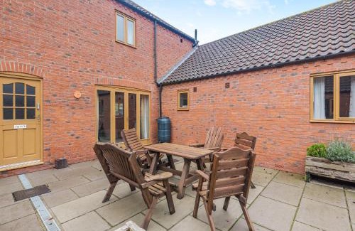 Maltby le Marsh House | Walnut Cottage - Uk45579