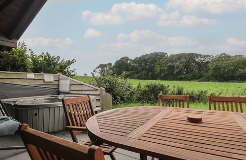 Swanage Cottage | Walnut