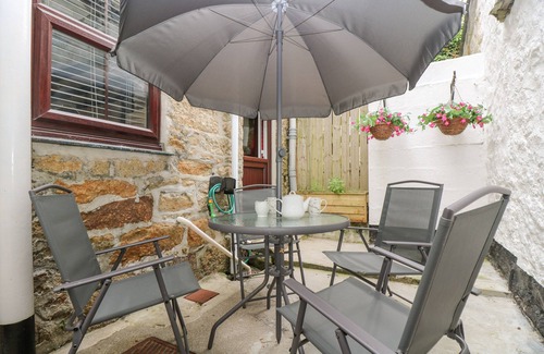 Newlyn Cottage | Walter
