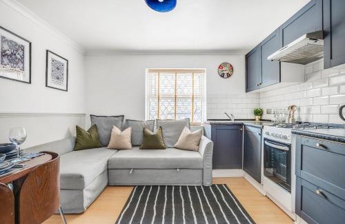 Markhouse Apartment | Walthamstow Central London