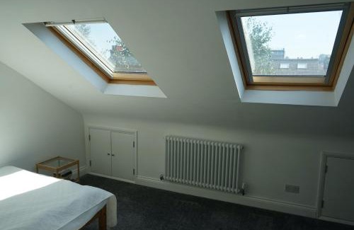 Walthamstow Bed & Breakfast | Walthamstow Homestay - London
