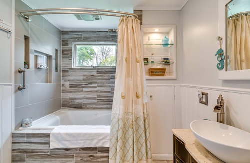 Walworth House | Walworth Home w/Hot Tub - Near Golf Courses!