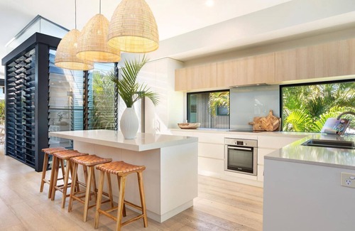 Suffolk Park House | Wanda Ocean Front - Direct access to Tallow beach