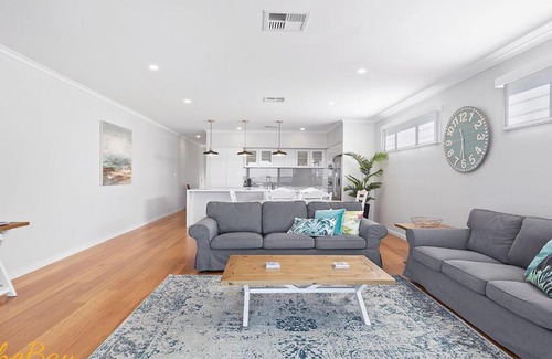 Salamander Bay House | Wanda Waterfront Retreat Salamander Bay