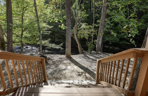Cosby Cabin | Wandering Creek - 2 Bedrooms, 1 Baths, Sleeps 6 Cabin by RedAwning
