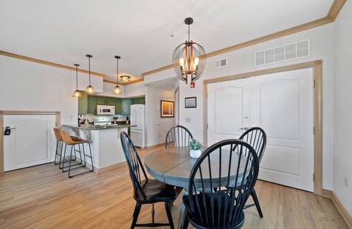 Sheboygan Villa | Wandering Waves - Beachfront Lake Michigan Stay!