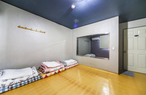 Wanju Hotel | Wanju Sun