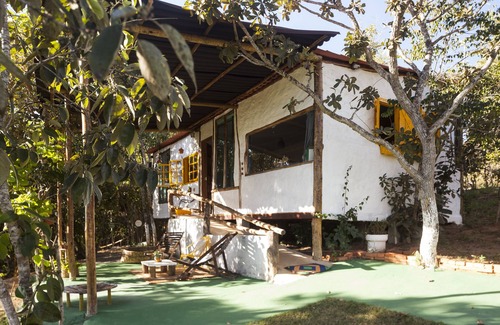 Alexania Cabin | WANT TO STAY IN A CABIN IN THE WOODS?
