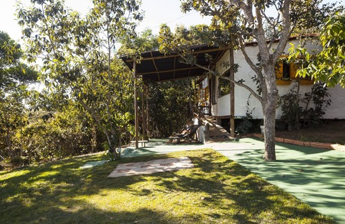 Alexania Cabin | WANT TO STAY IN A CABIN IN THE WOODS?