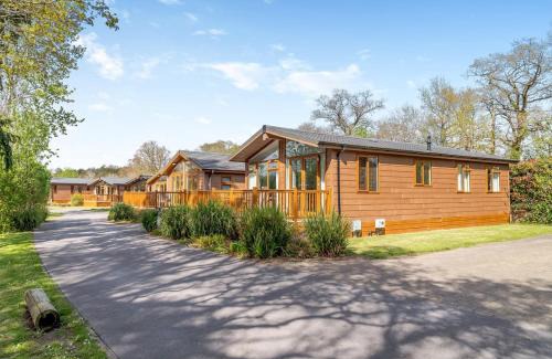 Holton Heath Resort | Wareham Forest Lodge Retreat