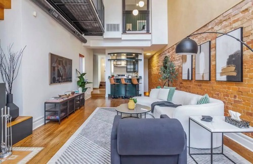 Midtown Toronto House | Warehouse Style Loft in the Annex