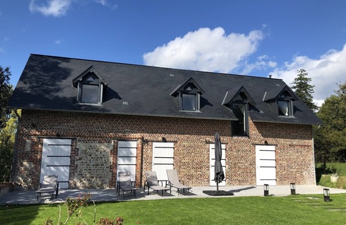 Equemauville Cottage | Warm and luminous cottage: La laiterie