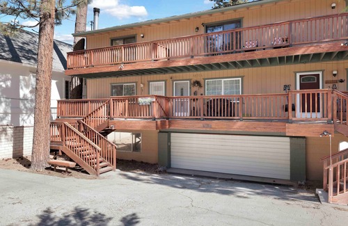 Summit Estates Condo | Warm Brownie #2133