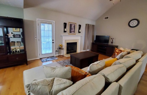 Lawrenceville House | Warm, Charming, Relaxing stay in Lawrenceville.